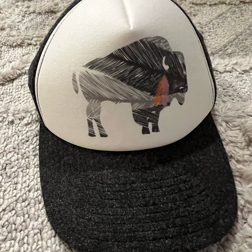 Pistil High Quality Black Cap